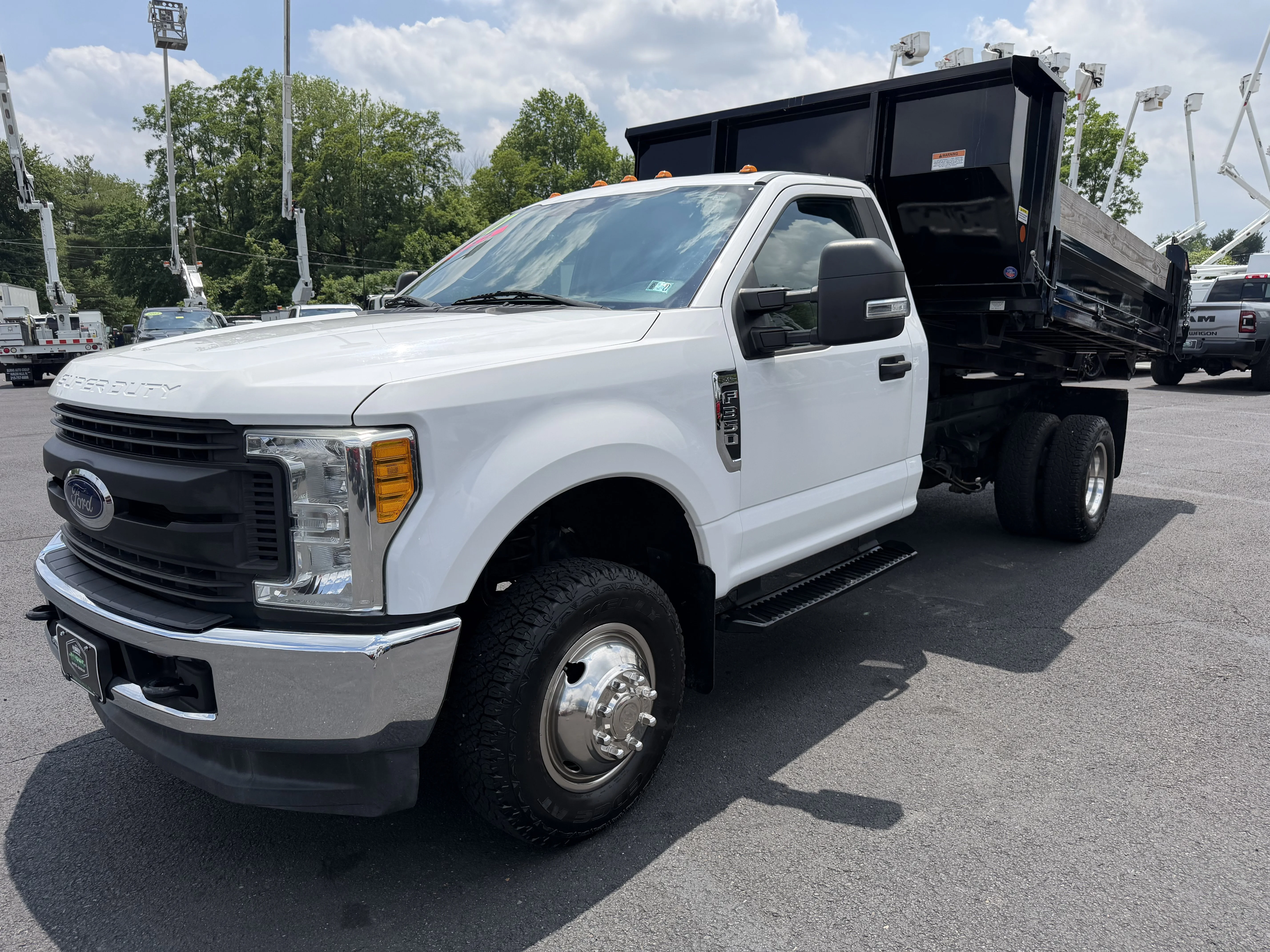 Used 2017 Oxford White   Z1 Ford XL image 6