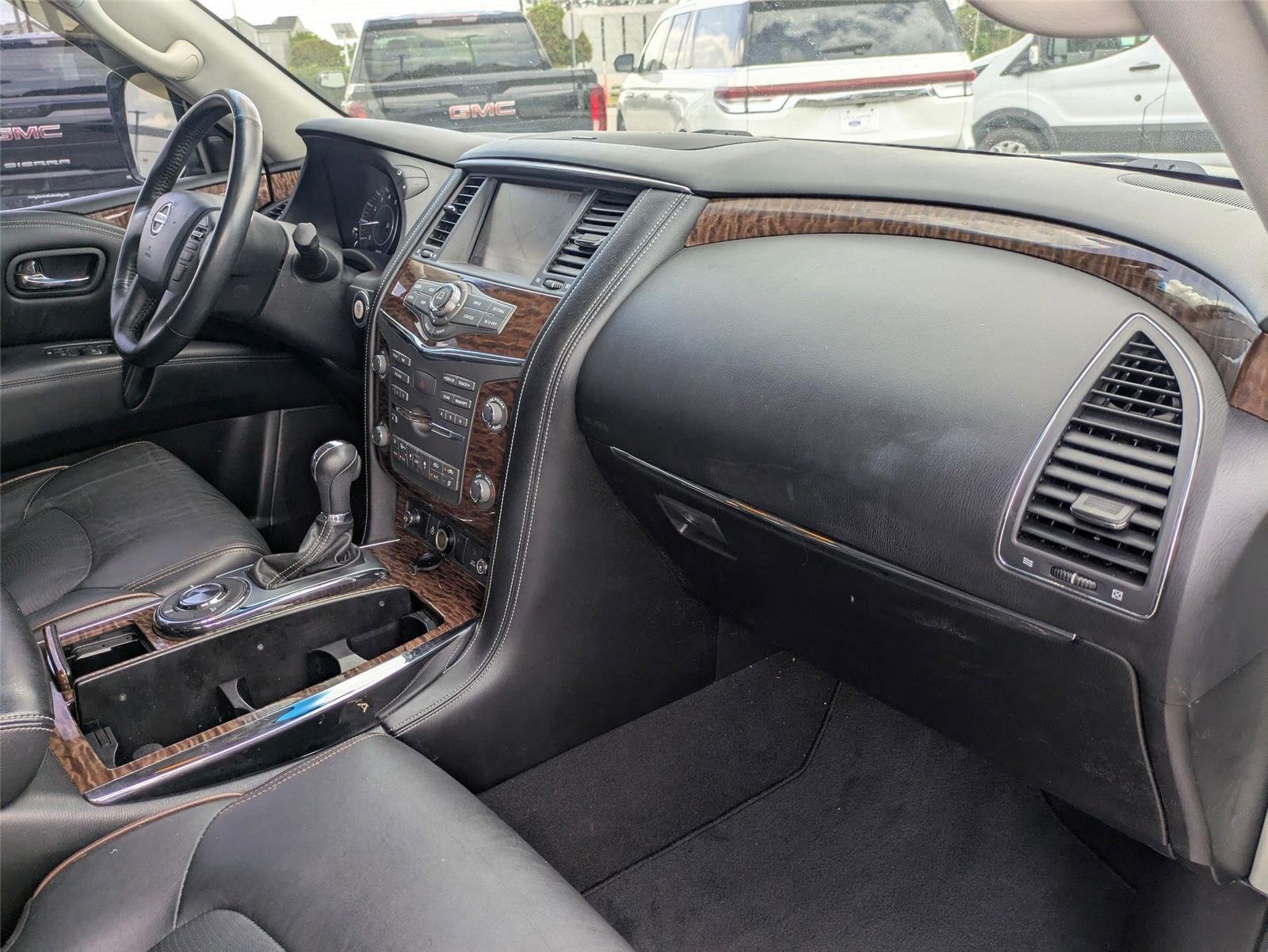 Used 2017 Brilliant Silver Nissan Platinum image 39