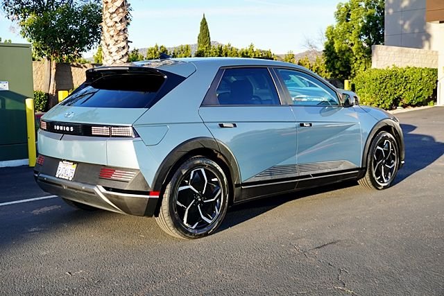 Used 2024 Blue Hyundai SEL image 7