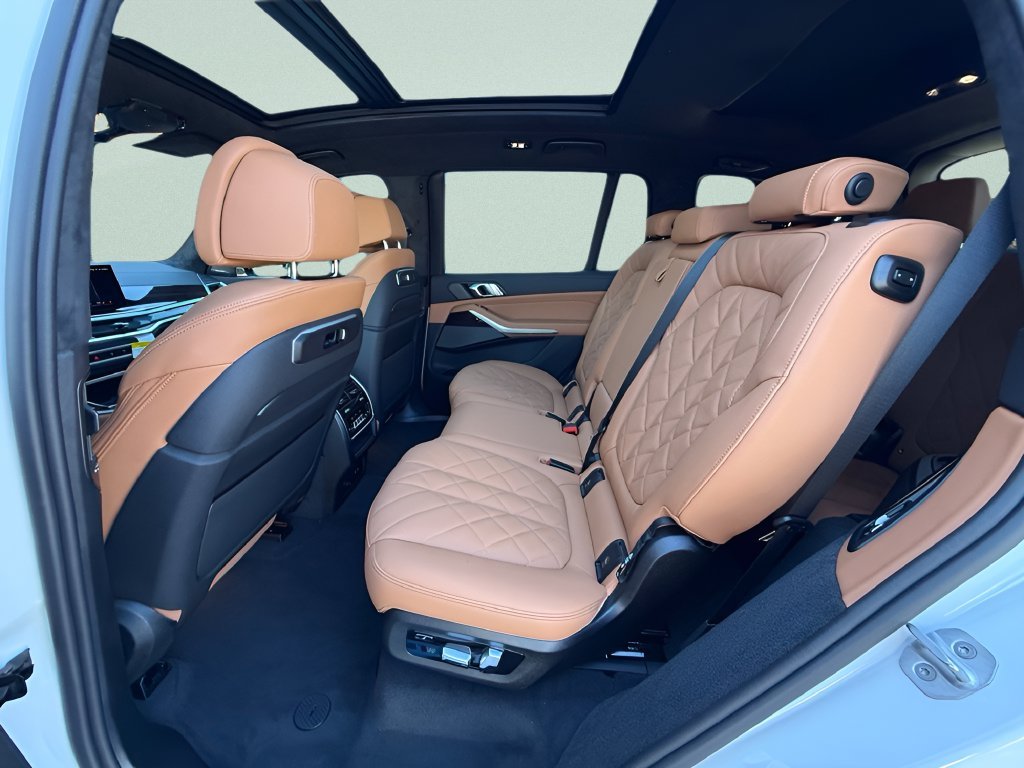 New 2027 Mineral White Metallic BMW xDrive40i image 23