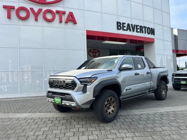 2026 Toyota Tacoma i-FORCE MAX Trailhunter