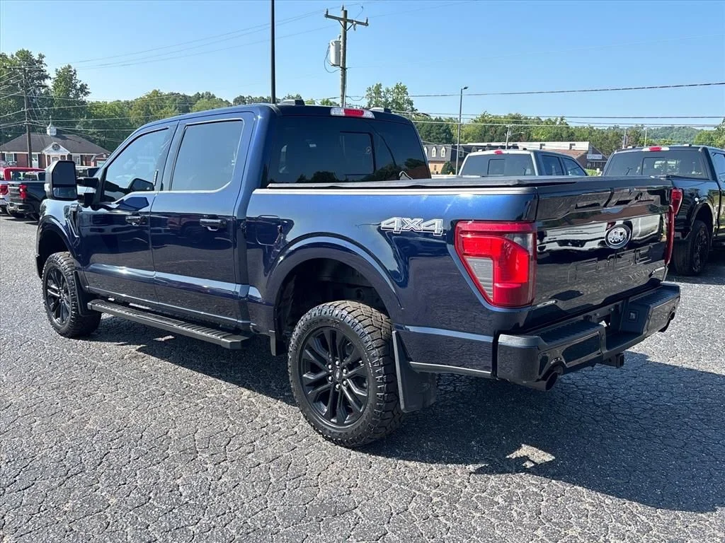 Used 2024 Black Ford XLT image 5