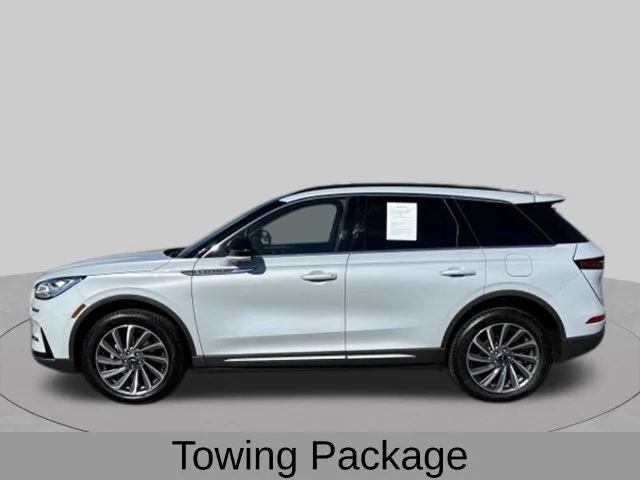 Used 2025 White Lincoln Reserve image 3