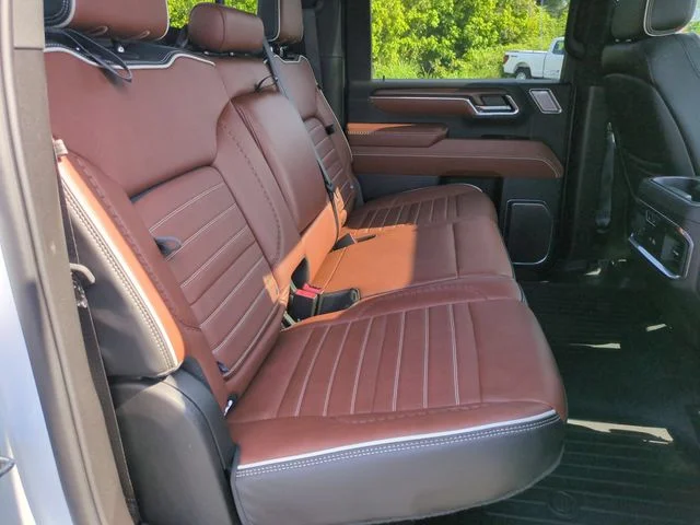 Used 2024 White GMC Denali Ultimate image 33