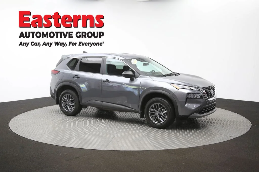 Used 2023 Gray Nissan S image 49