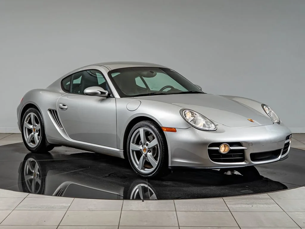 Used 2007 Arctic Silver Metallic Porsche  image 9