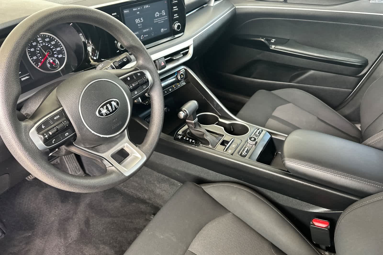 Used 2021 Glacial White Pearl Kia LXS image 11