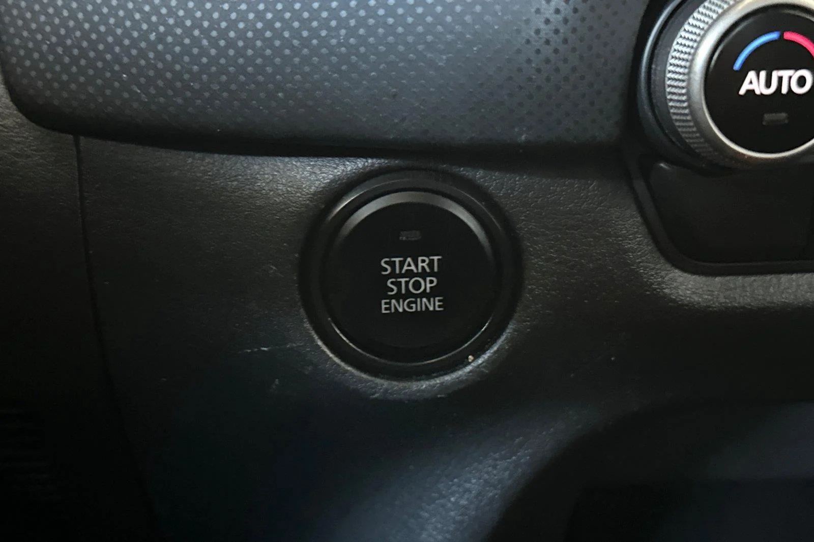 Used 2025 Jet Black Mica Mazda 2.5 S Preferred Package image 22