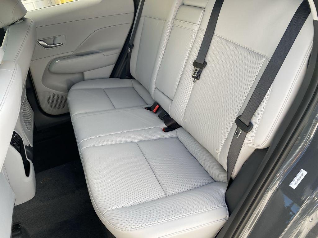 New 2026 Ecotronic Gray Pearl Hyundai Limited FWD image 29
