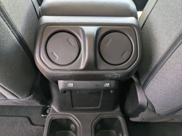 Used 2025 White Jeep Sport S image 14