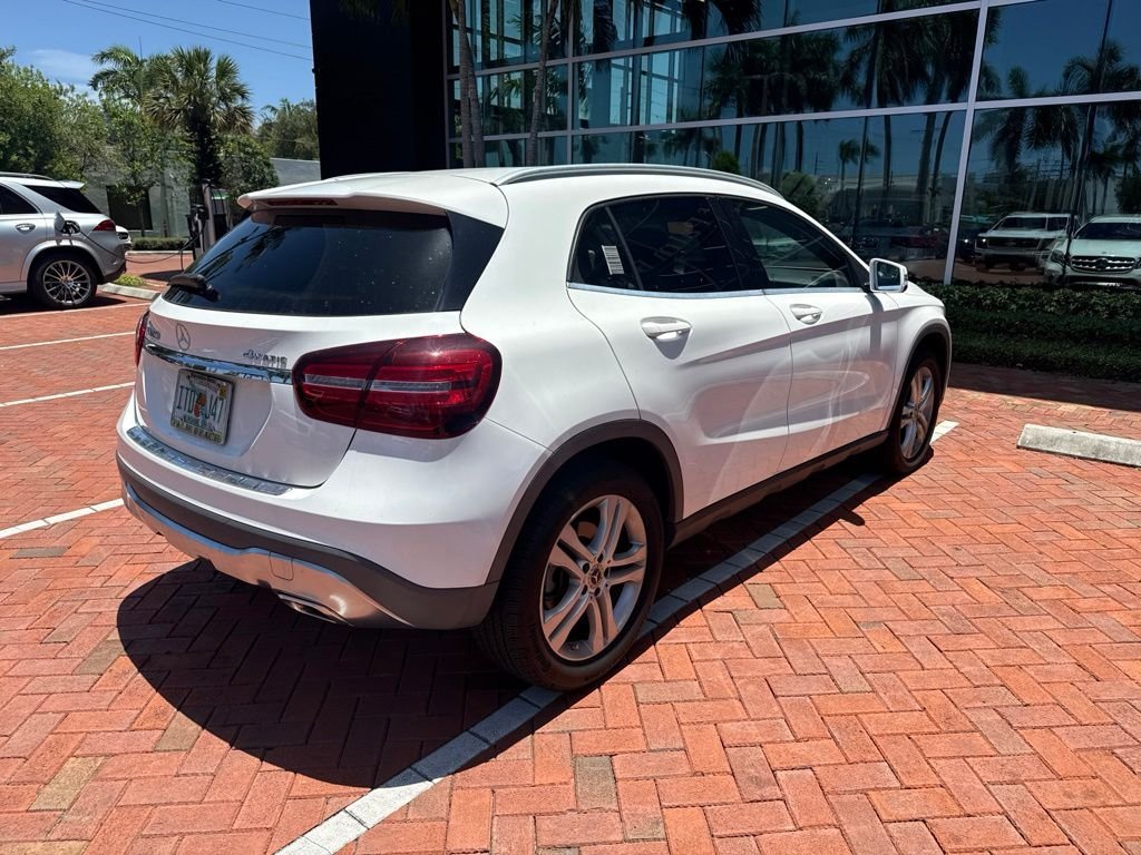 Used 2020 White Mercedes-Benz GLA 250 image 8