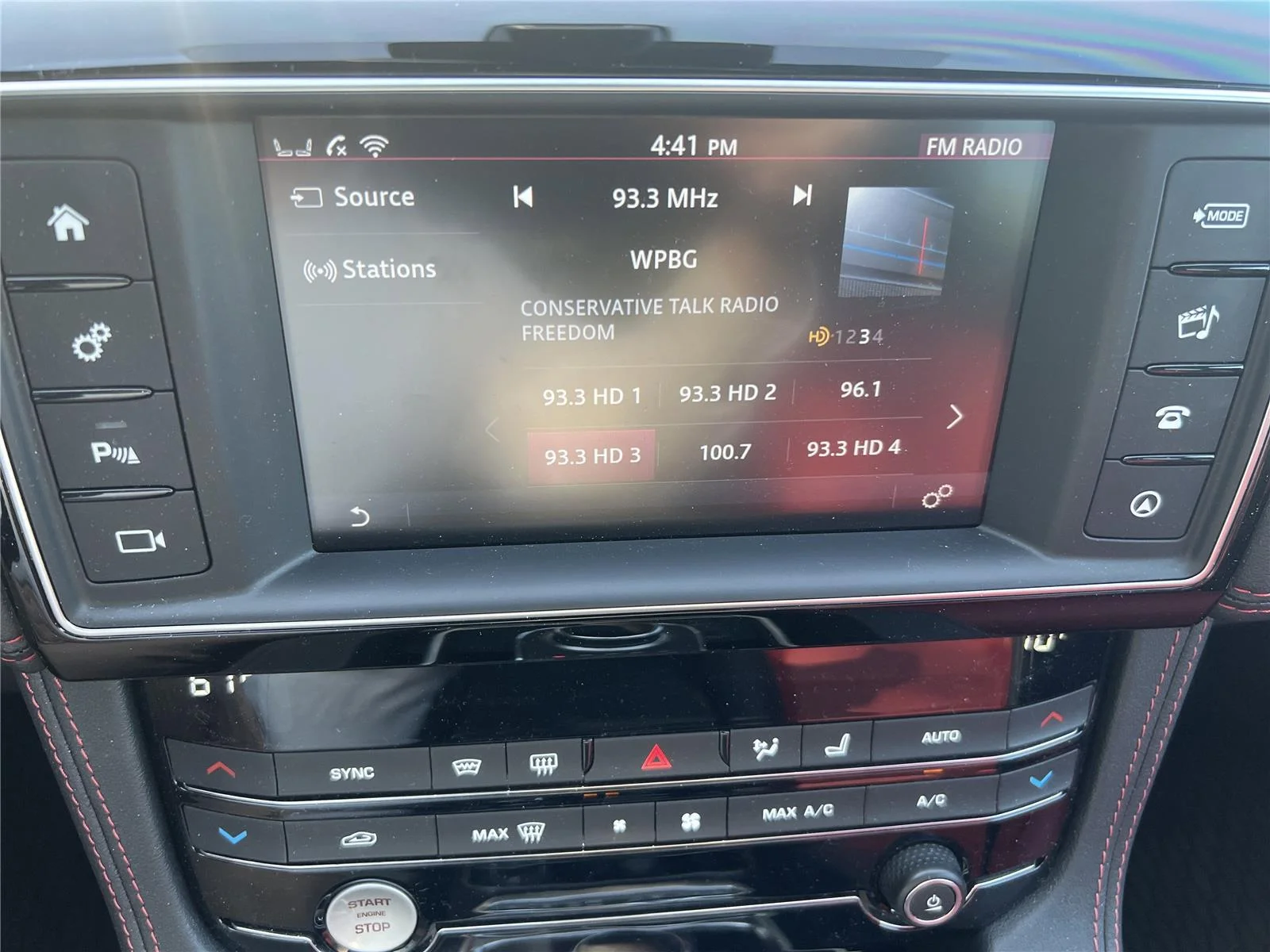 Used 2018  Jaguar 20d R-Sport image 17