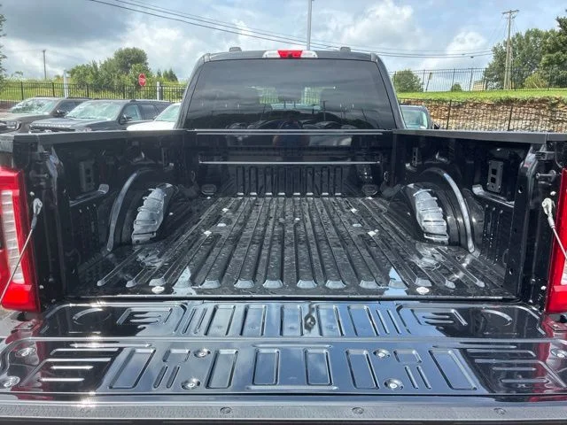 New 2026 Agate Black Metallic Ford F-350® Lariat® image 8