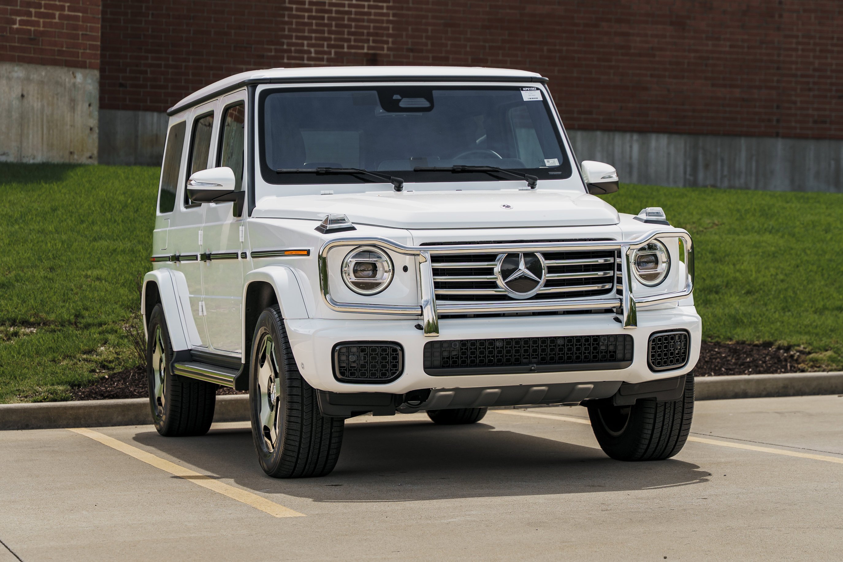 2025 Mercedes-Benz G-Class G 550's photo