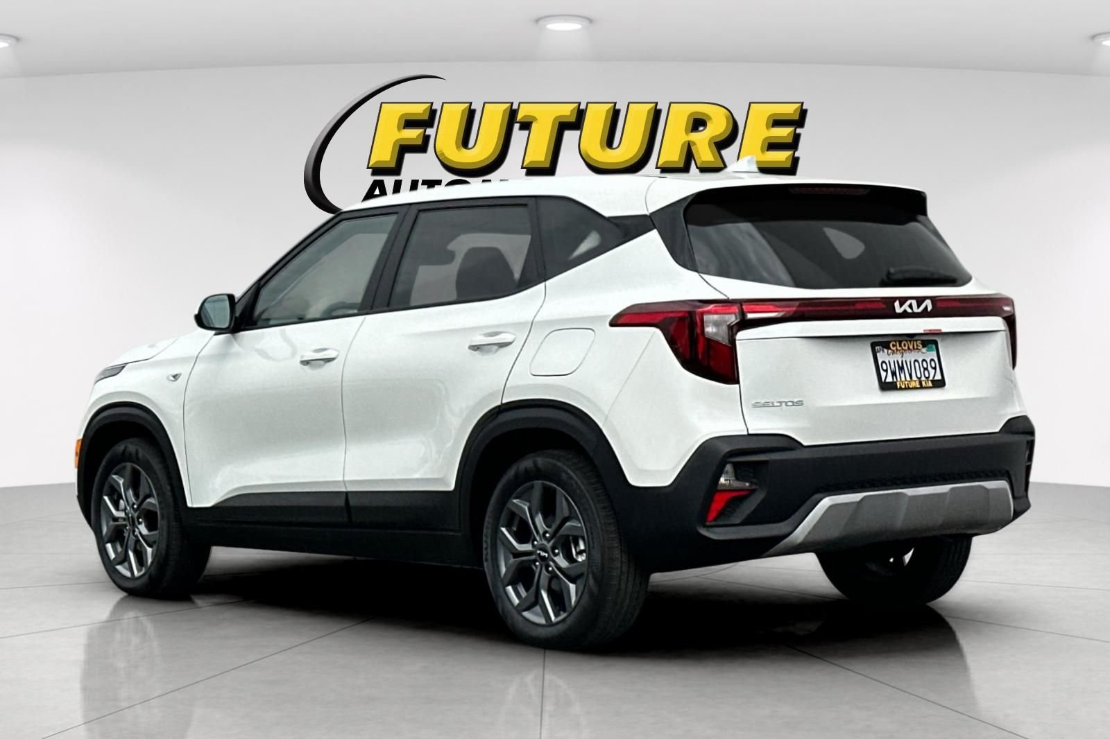 Used 2026 White Kia LX image 6