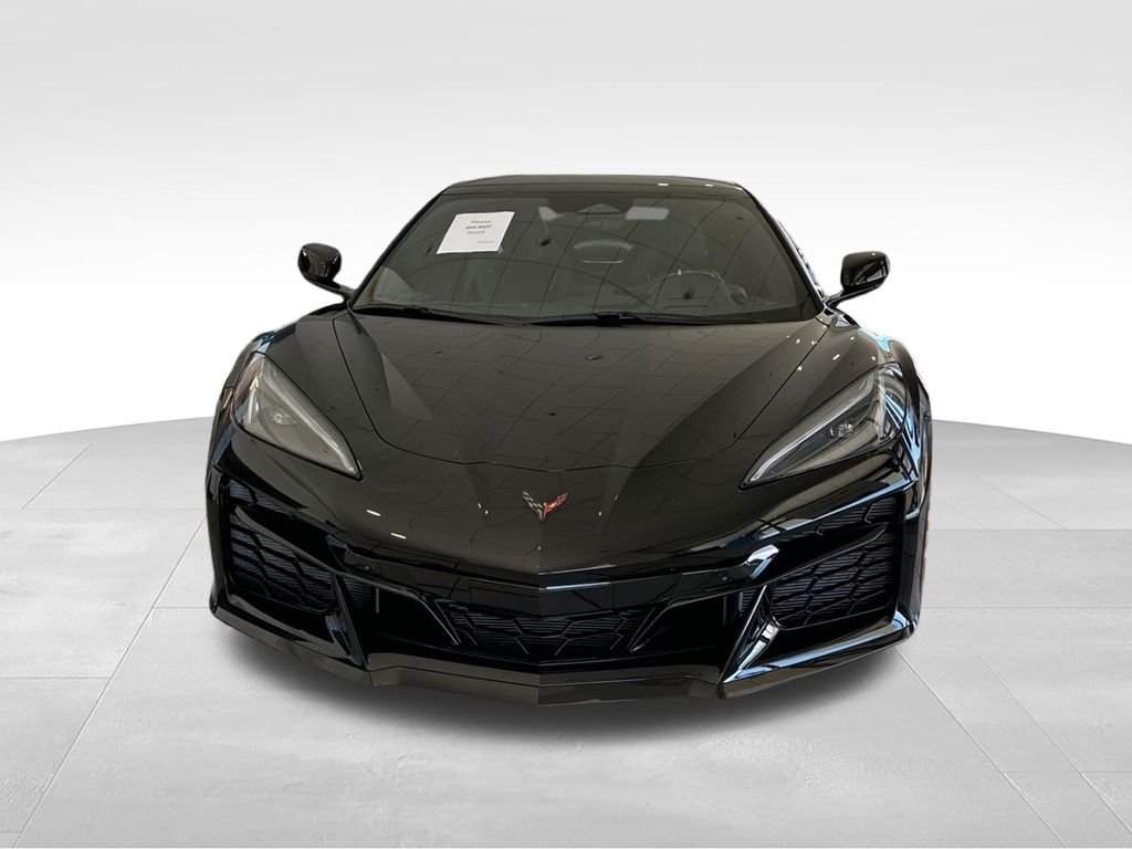 Used 2025 Black Chevrolet Z06 image 3