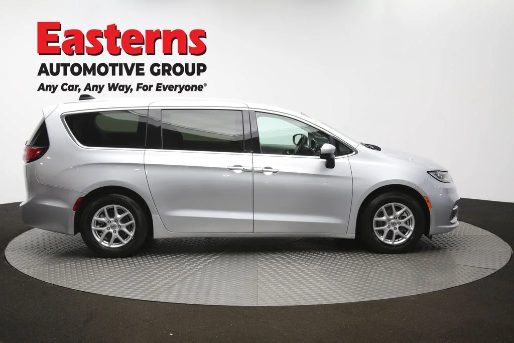 Used 2023 Silver Chrysler Touring L image 47