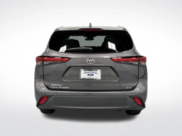 Used 2023 Gray Toyota XLE image 9