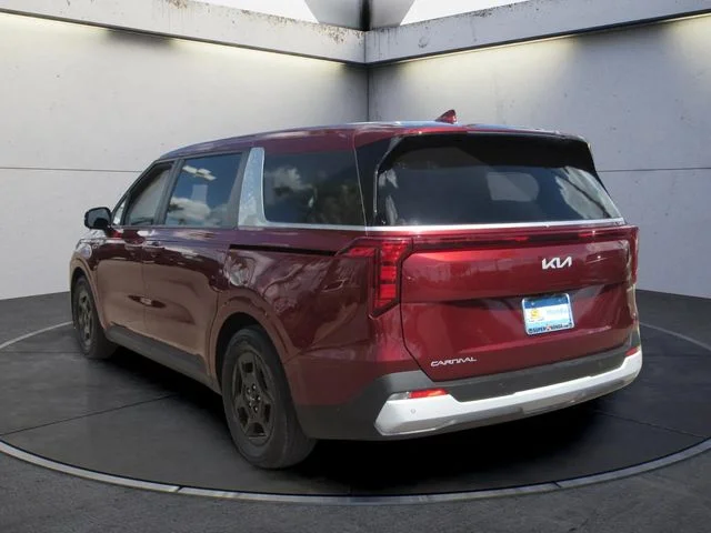 Used 2025 Red Kia LXS image 6
