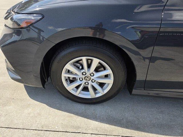 Used 2025 BLACK Toyota LE image 11