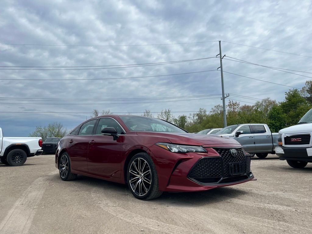 Used 2019 Pearl Toyota XSE image 4