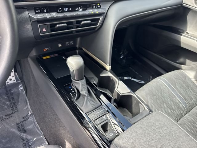 2025 Toyota Camry XSE - Photo 21