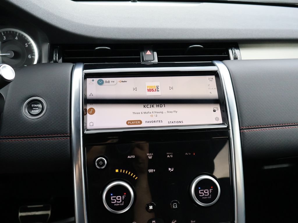 Used 2023 White Land Rover SE R-Dynamic image 21
