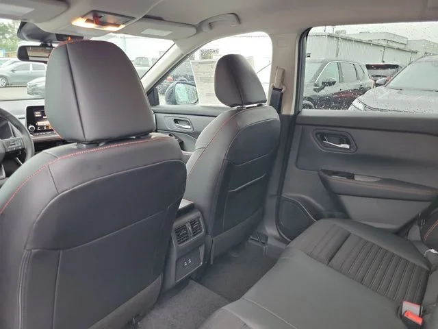 New 2026 Everest White Pearl TriCoat Nissan Rock Creek® image 24