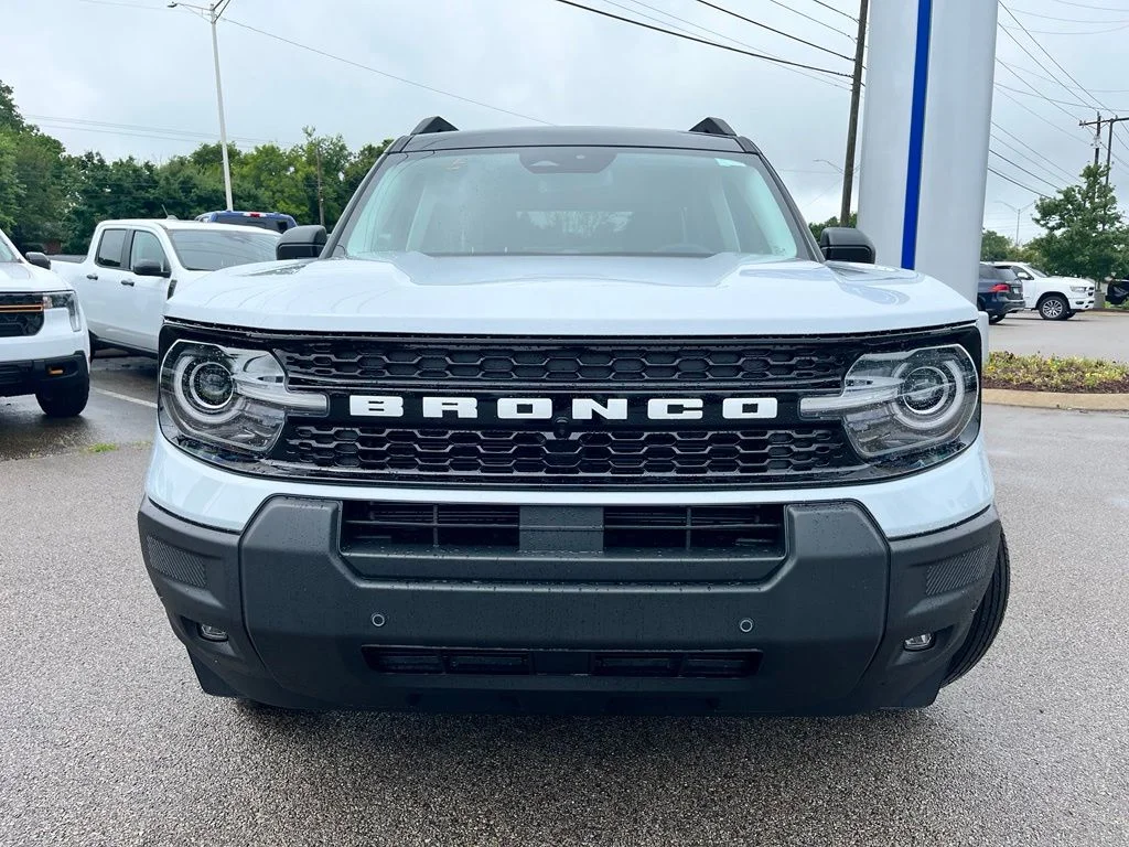 New 2026 White Ford Outer Banks image 2