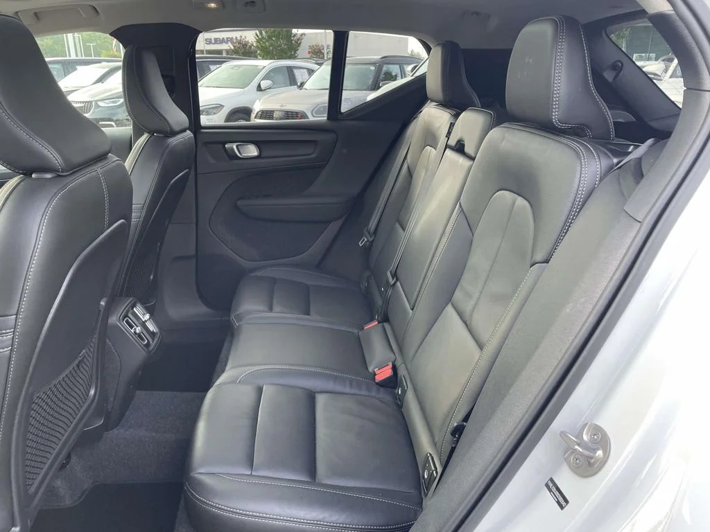 Certified Used 2025 Crystal White Volvo Core image 3