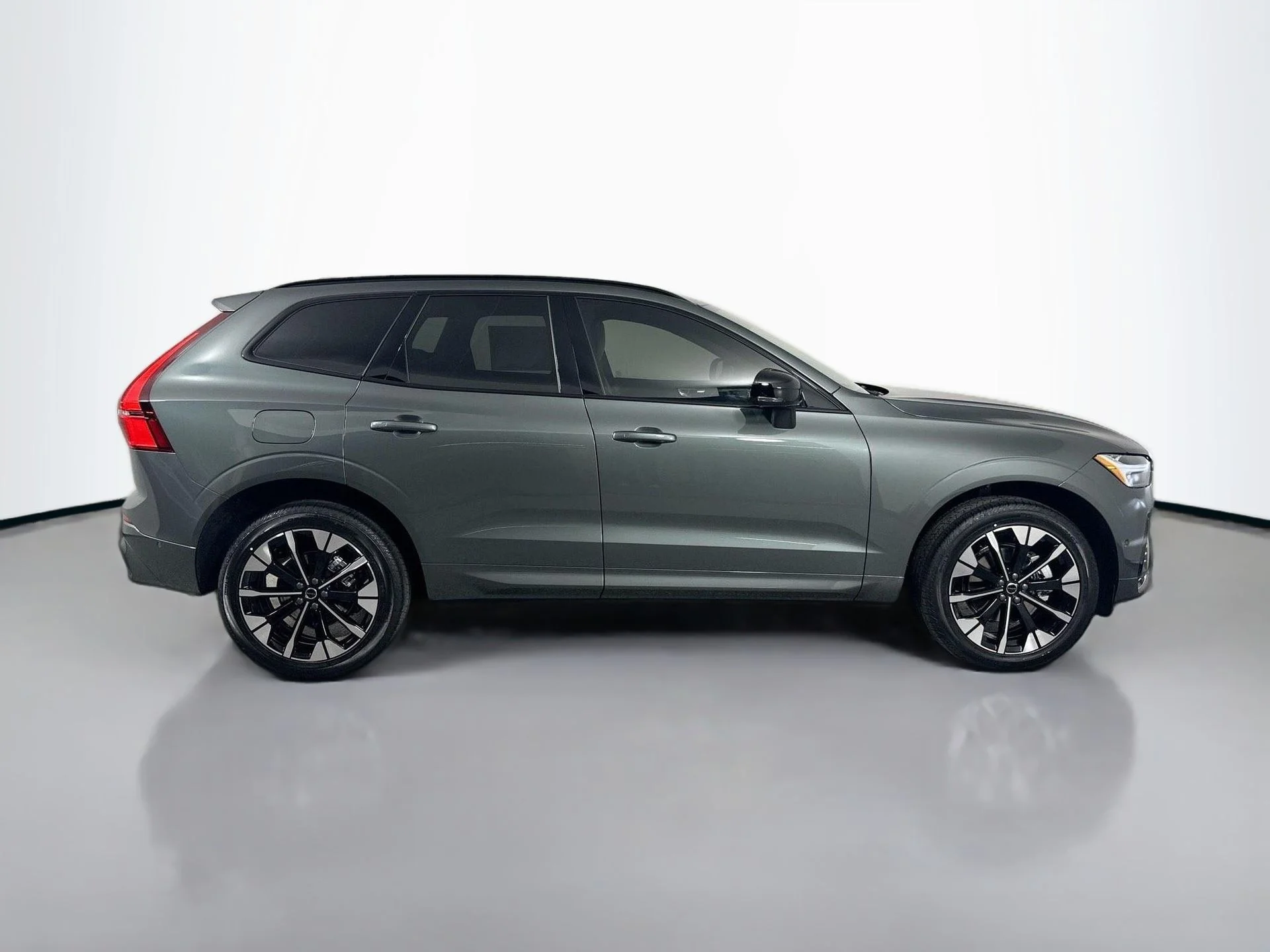 New 2026 Forest Lake Volvo Plus image 5