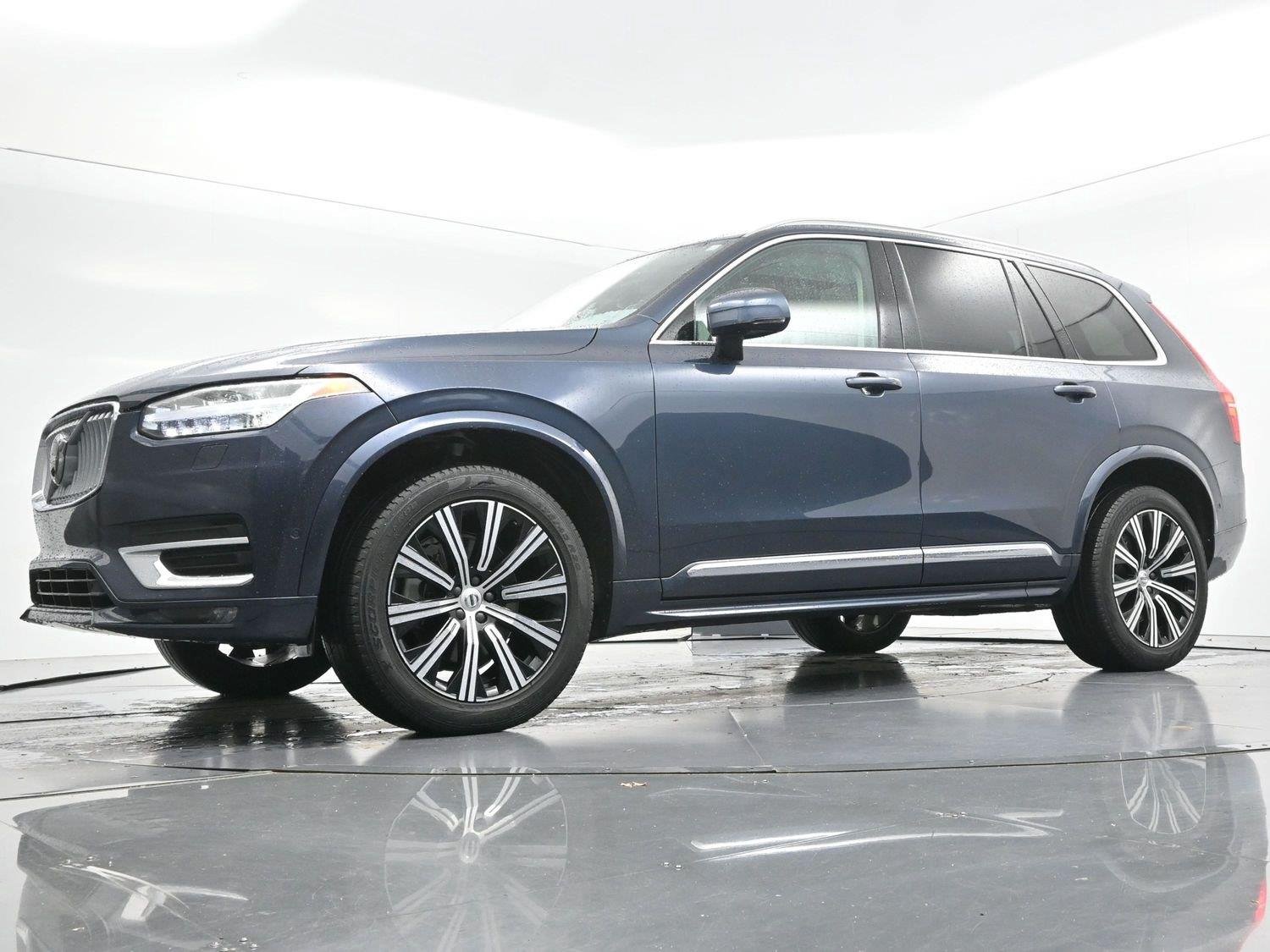 Used 2023 Denim Blue Metallic Volvo Plus image 46