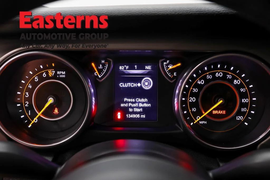 Used 2018 Orange Jeep Unlimited Sport S image 19