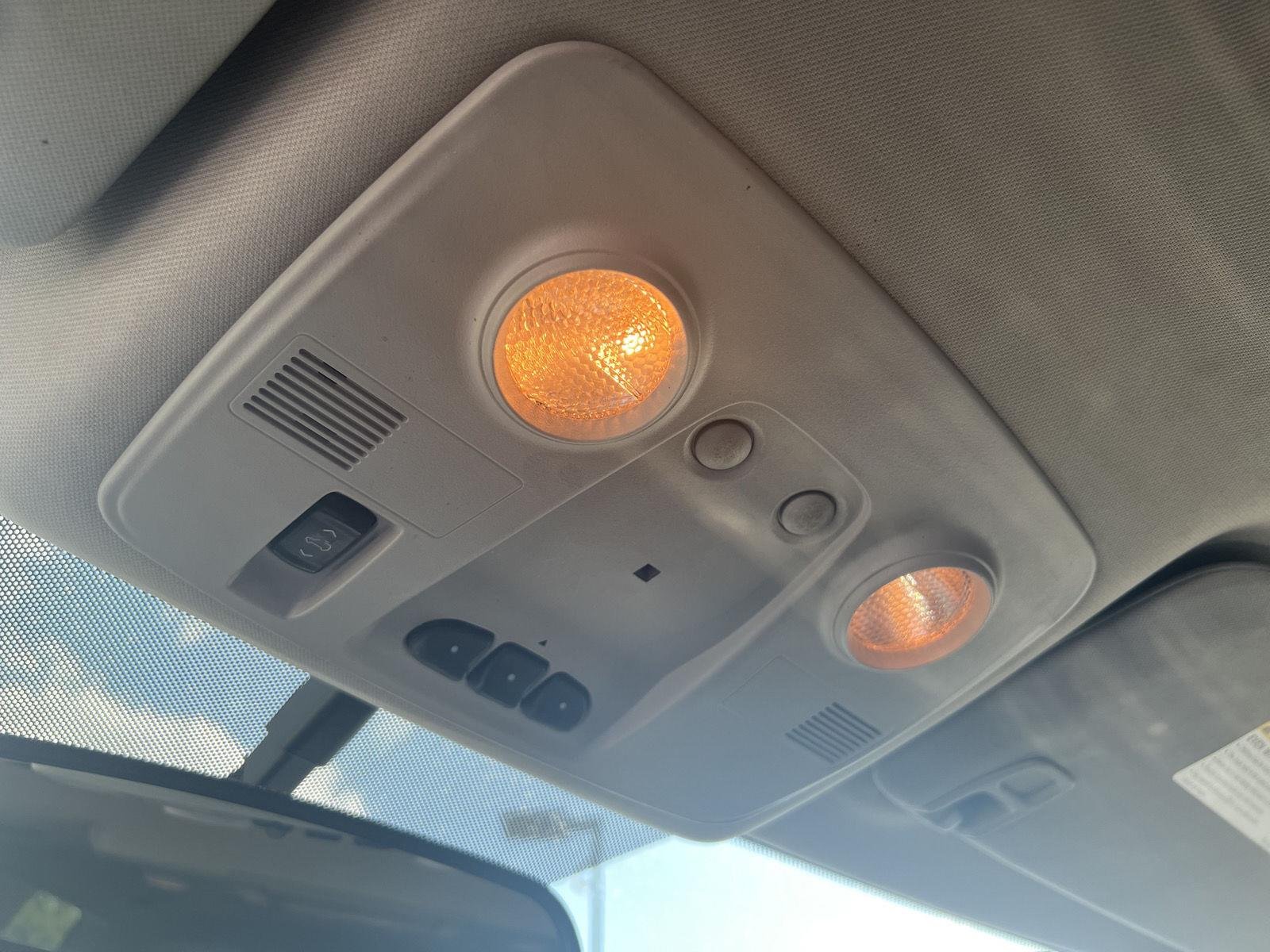 2012 GMC Acadia Denali - Photo 31