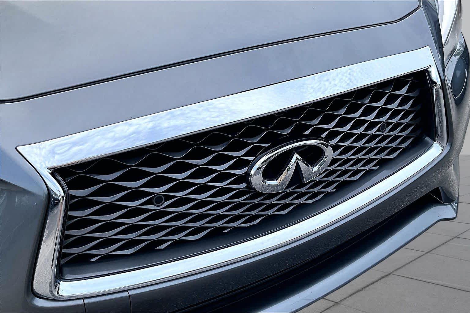 Used 2020 Graphite Shadow INFINITI 3.0t LUXE image 29