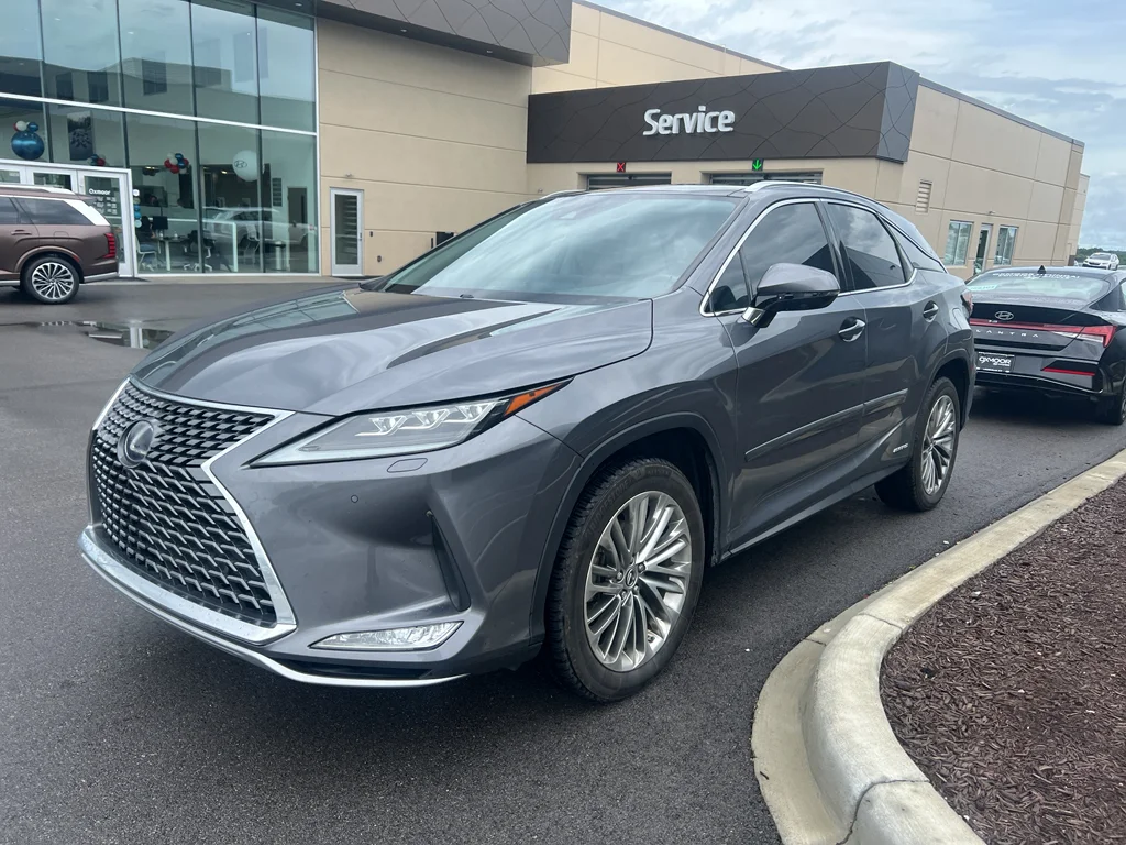 Used 2022 Nebula Gray Pearl Lexus LUXU image 4