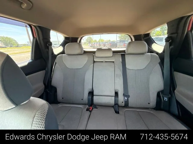 Used 2019 Red Hyundai SE image 25
