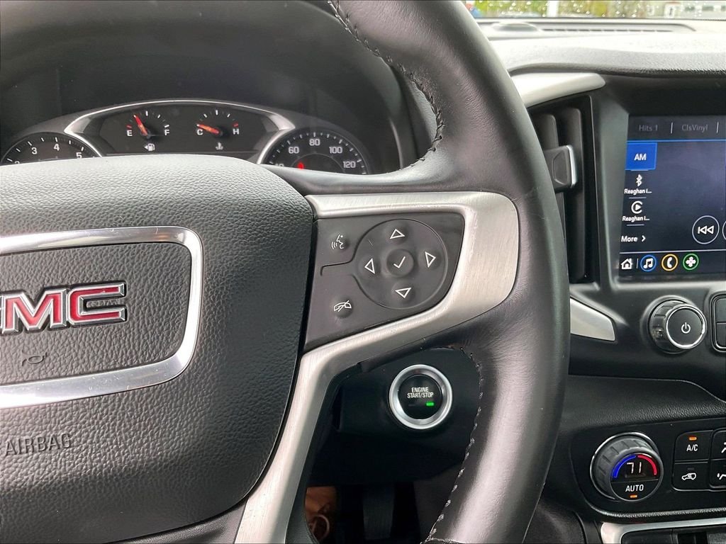 Used 2022 White GMC SLT image 23