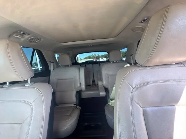 Used 2020 Red Ford XLT image 18