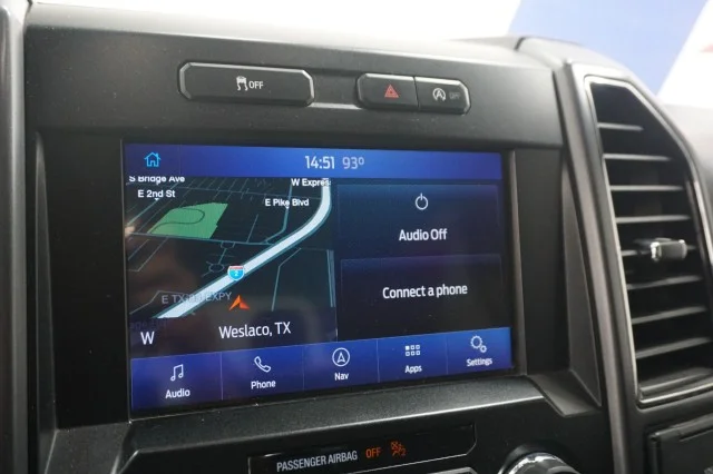 Used 2020 Oxford White Ford LARIAT image 28