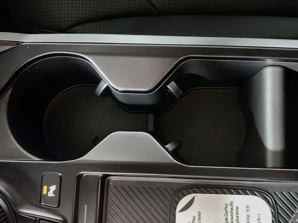 New 2026 Wolf Gray Kia WIND image 15
