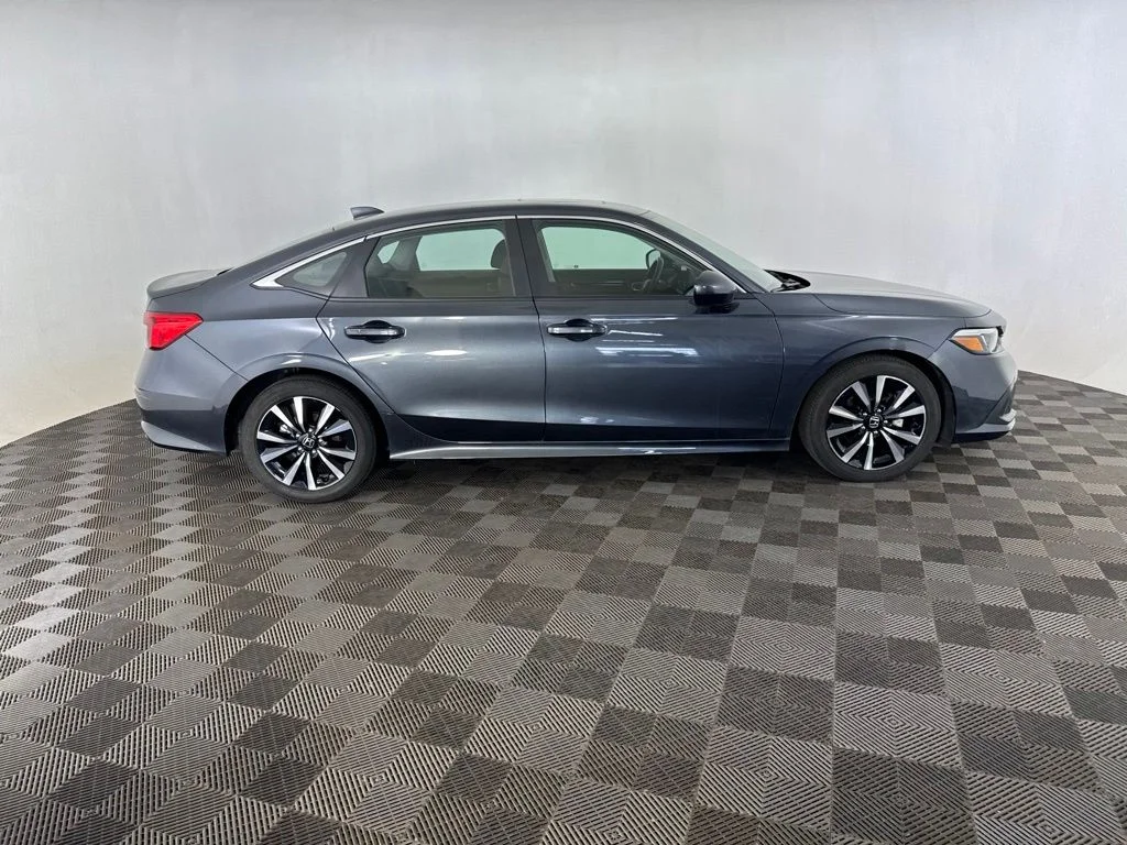 Certified Used 2024  Honda EX image 4