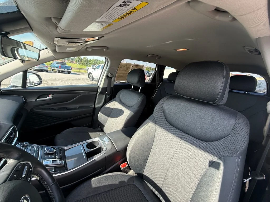 Used 2023 White Hyundai SEL image 19