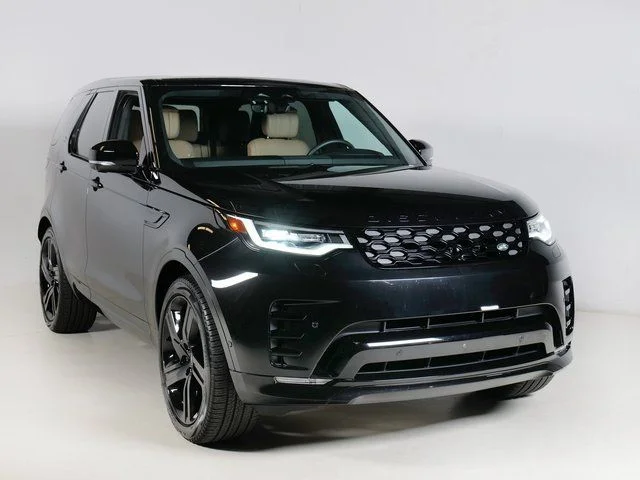 Certified Used 2025 Black Land Rover Dynamic SE image 10