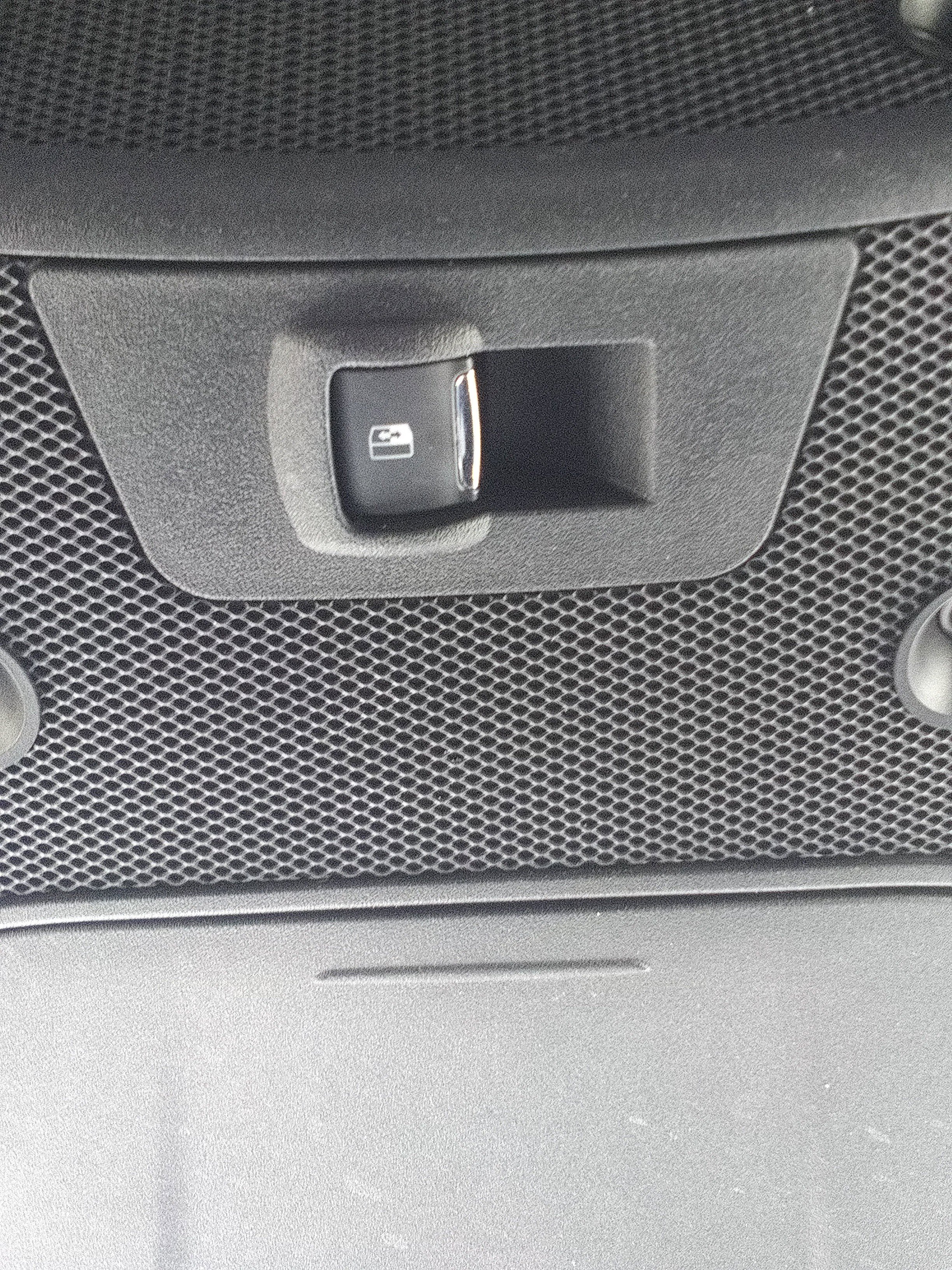 Used 2018 Black Ford Lariat image 25