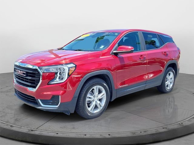 Used 2022 Red GMC SLE image 3