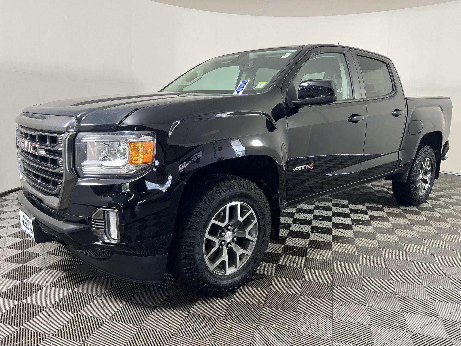Used 2022 Onyx Black GMC 4WD AT4 w/Leather image 27