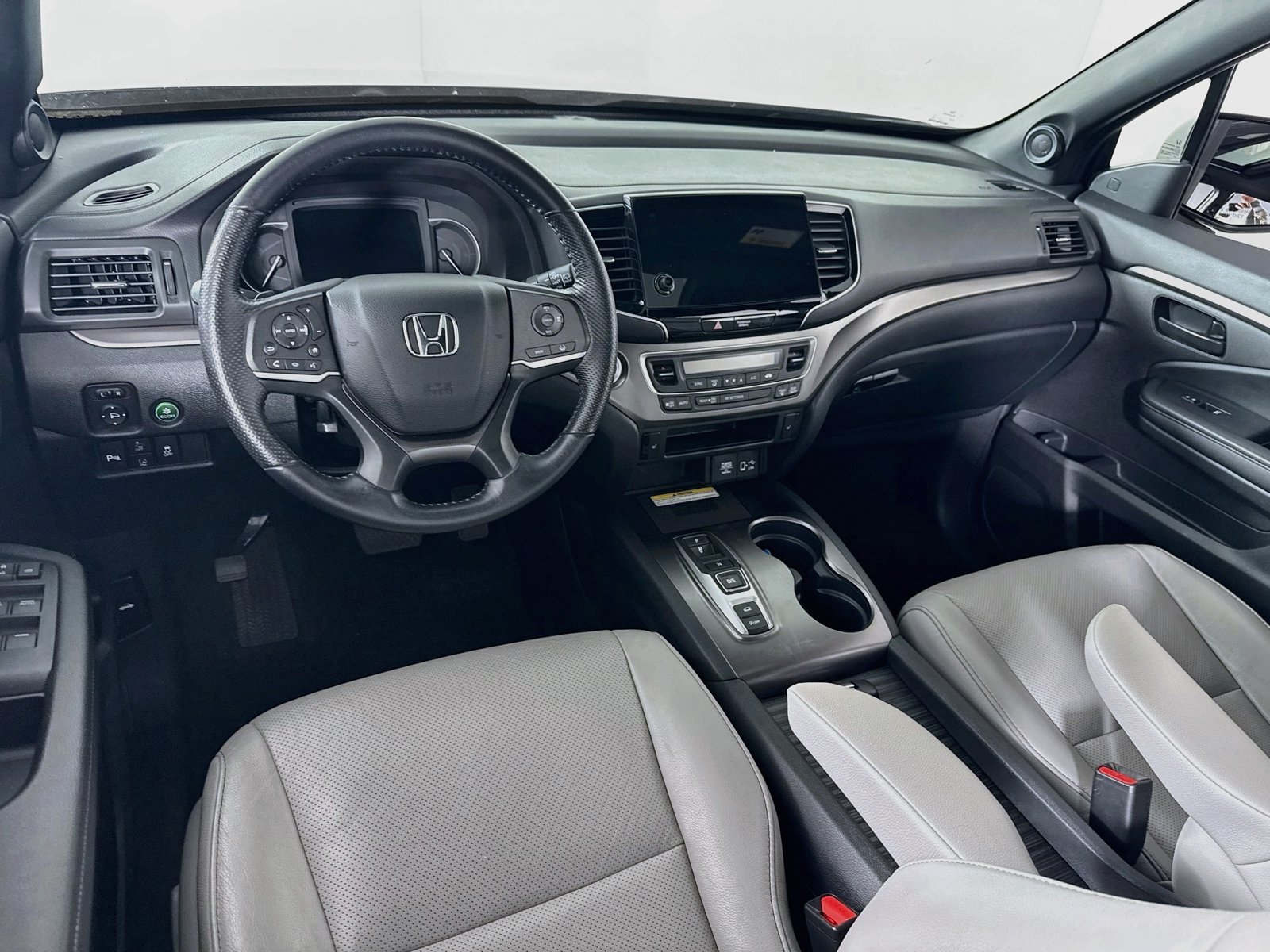 Used 2022 Lunar Silver Metallic Honda EX-L image 19