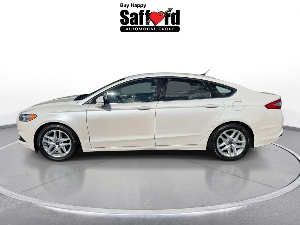 Used 2016 White Ford SE image 4