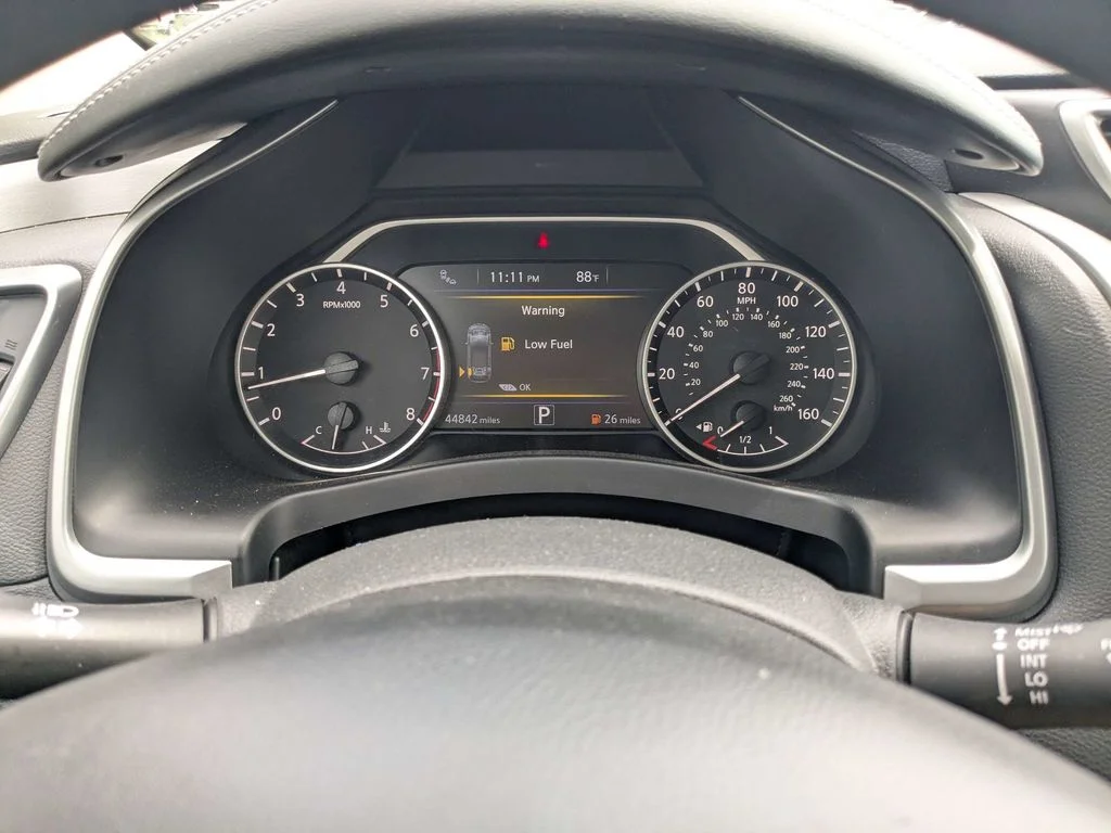 Used 2020 White Nissan S image 25